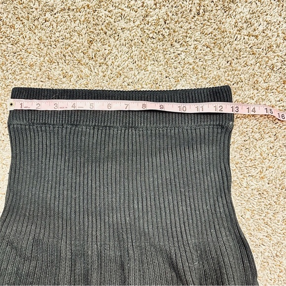 Free People Solid Gold Ruffle Mini Skirt Black NWT - Picture 5 of 10